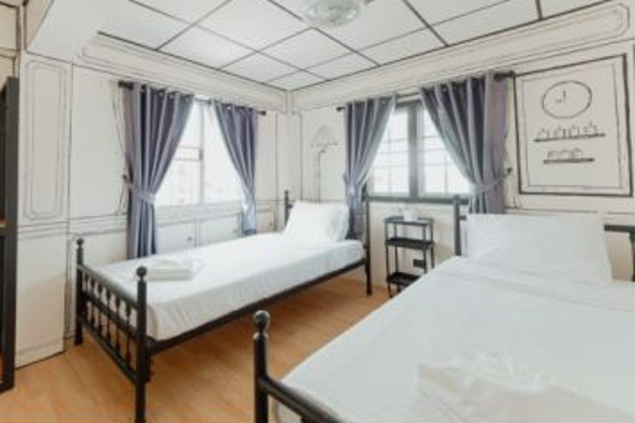 Roomquest Chiang Mai Tha Phae Екстер'єр фото