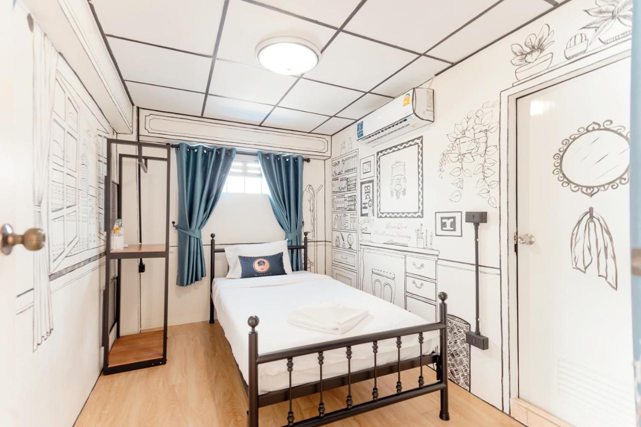 Roomquest Chiang Mai Tha Phae Екстер'єр фото