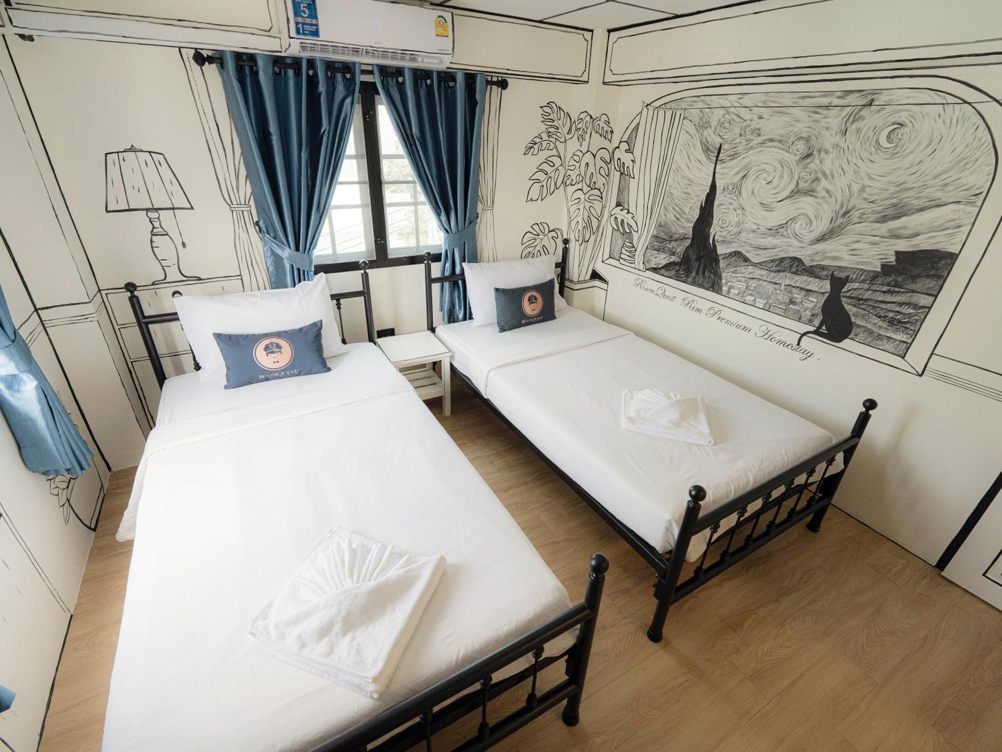 Roomquest Chiang Mai Tha Phae Екстер'єр фото